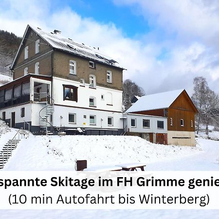 Ferienhaus Grimme - 350M2, 18 Betten - Mit Indoorspielplatz, Pool, Grosser Terrasse, Grill, Sauna, Kicker, Dart, Uvm - Ideal Fuer Familien Schmallenberg Extérieur photo